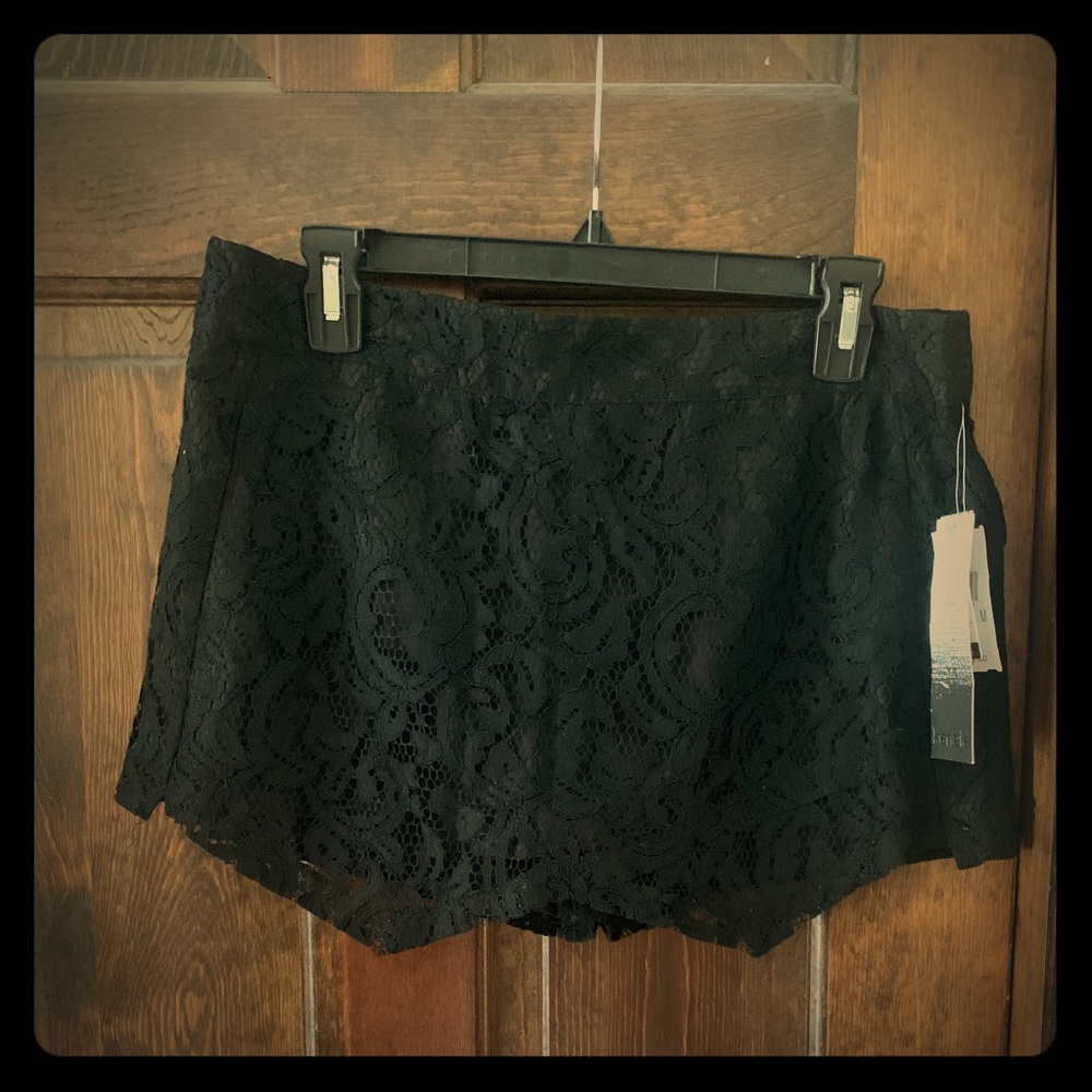 NWT kensie skort
